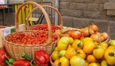 Marché le jeudi et le dimanche